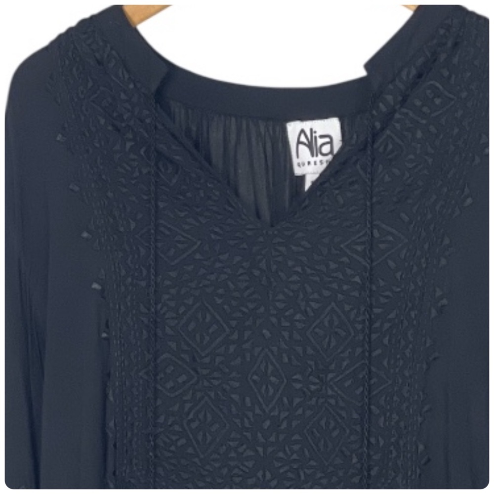 Boho  Black Long-Sleeve Embroidered Tunic S - Picture 2 of 6